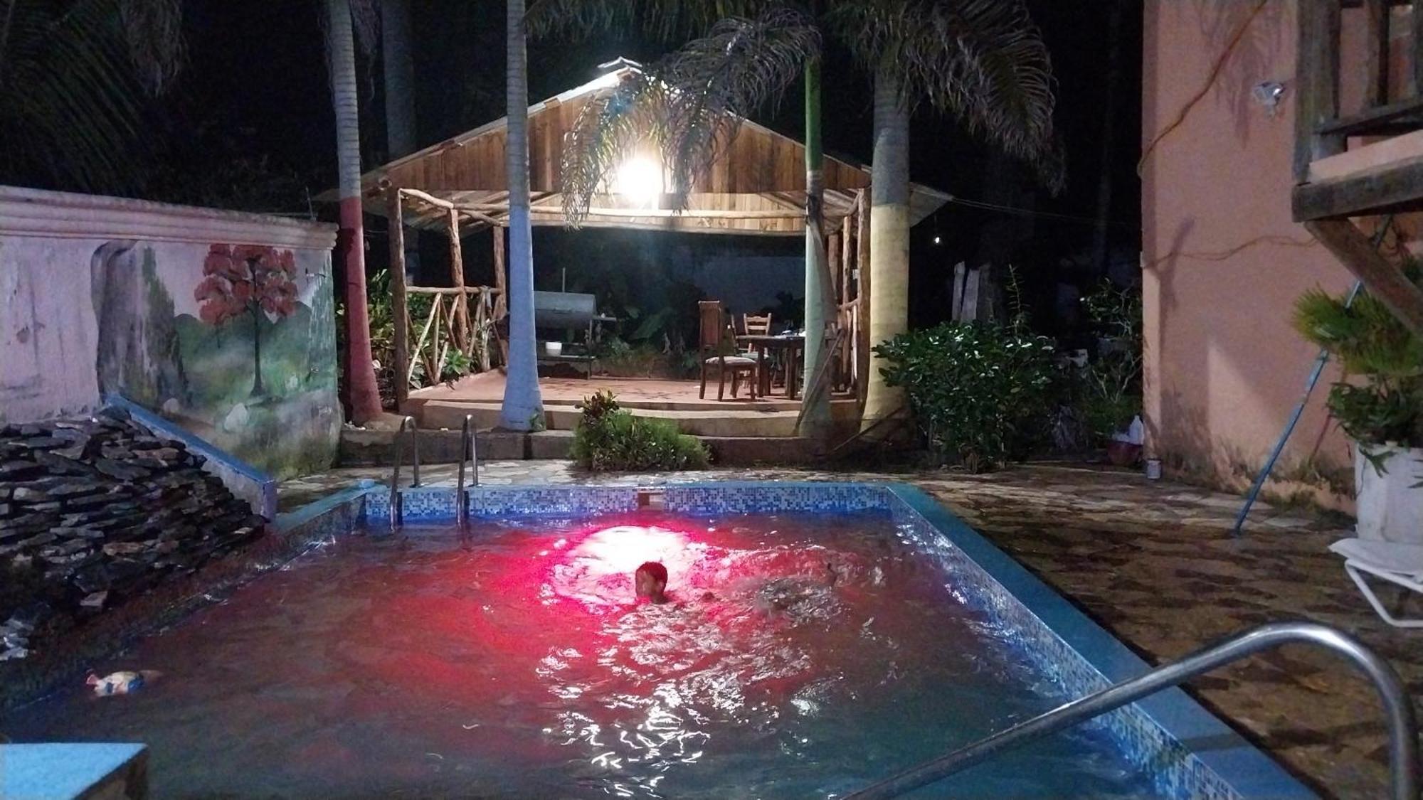 La Famosa Costillas A La Lena Jarabacoa Esterno foto