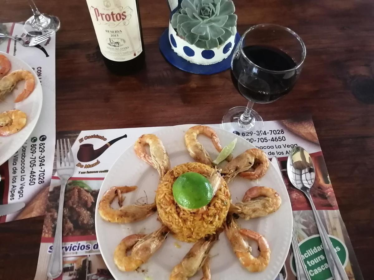 La Famosa Costillas A La Lena Jarabacoa Esterno foto