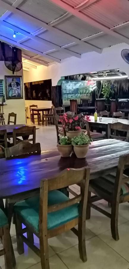 La Famosa Costillas A La Lena Jarabacoa Esterno foto